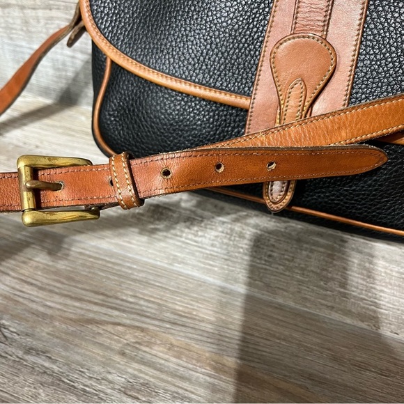 DOONEY & BOURKE Vintage Equestrian Leather Crossbody Purse Bag Black Tan - Picture 3 of 16